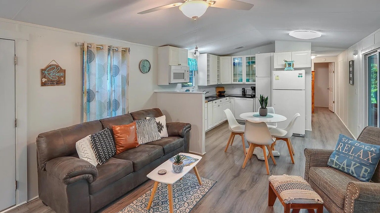 Photo of Livingroom in Goodview