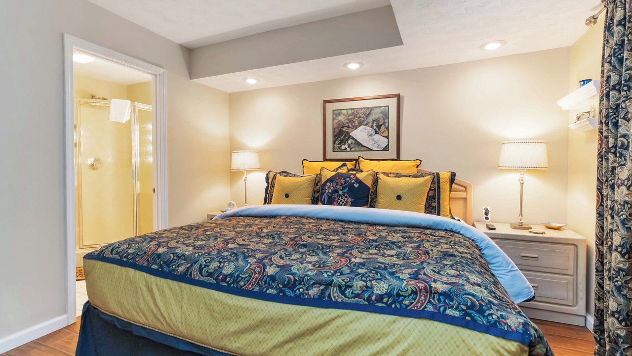 Photo of Bedroom in Bronston