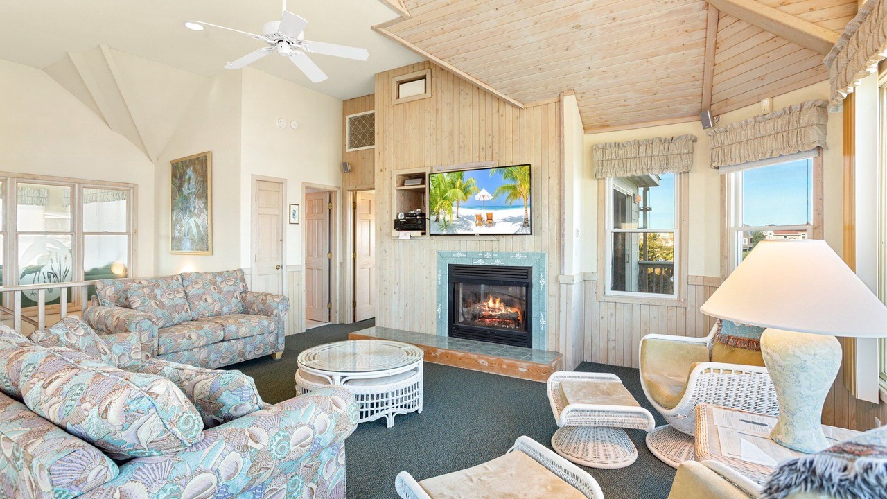 Photo of Livingroom in Whalehead Beach