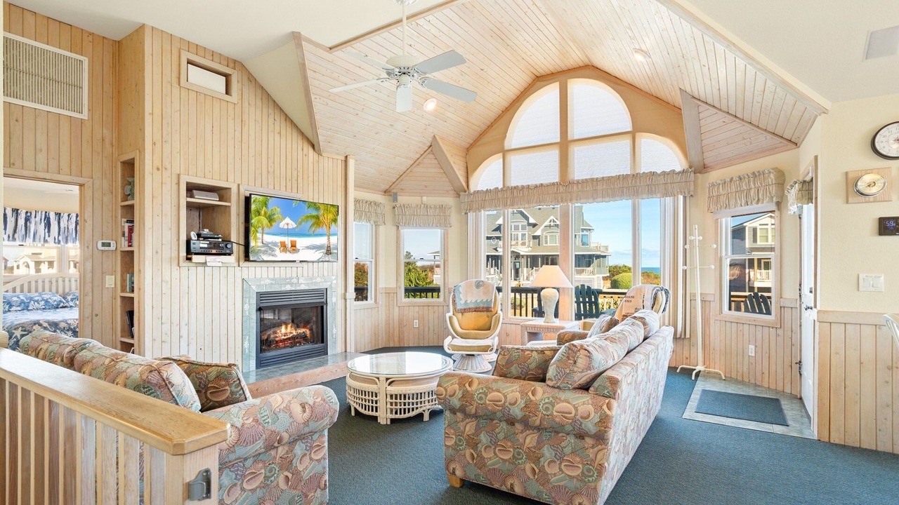 Photo of Livingroom in Whalehead Beach