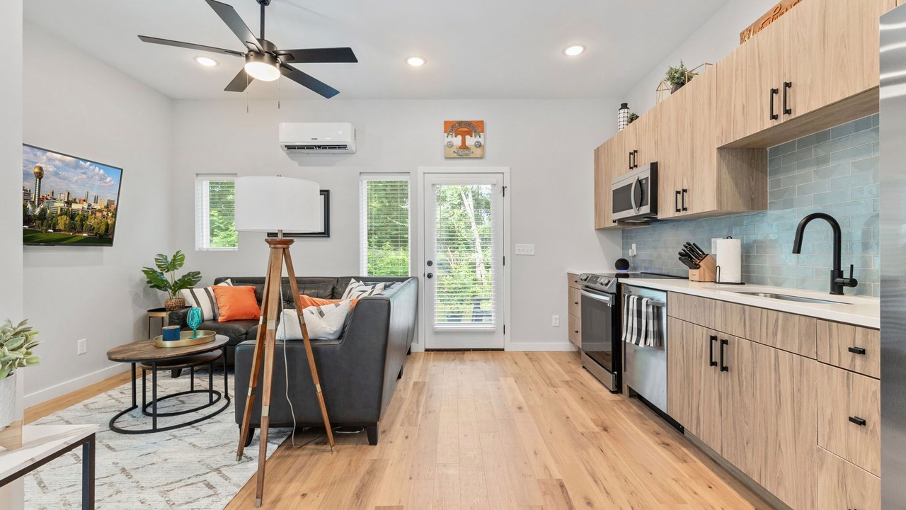 Photo of Livingroom in Knoxville