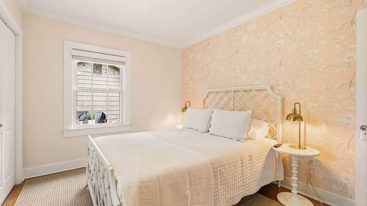 Photo of Bedroom in Knoxville