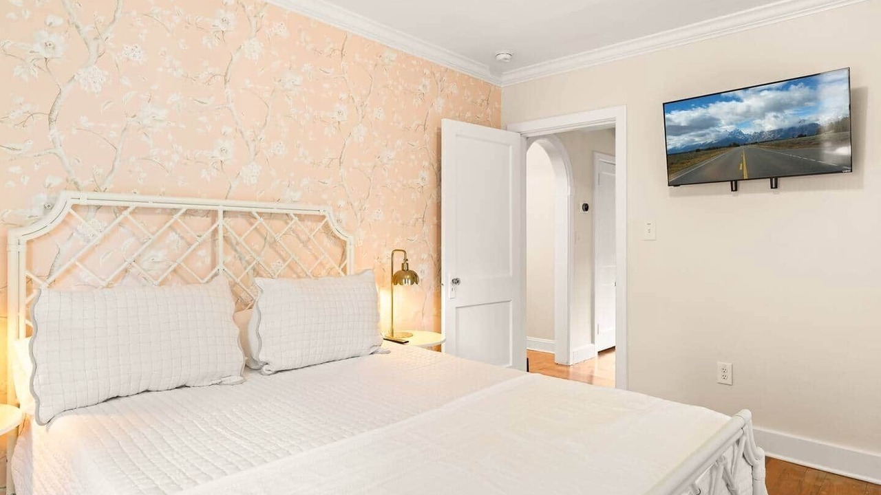Photo of Bedroom in Knoxville