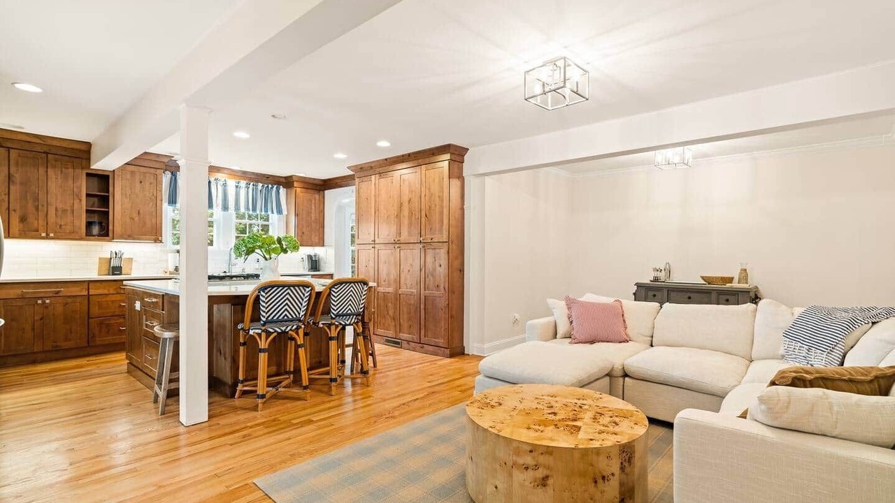 Photo of Livingroom in Knoxville