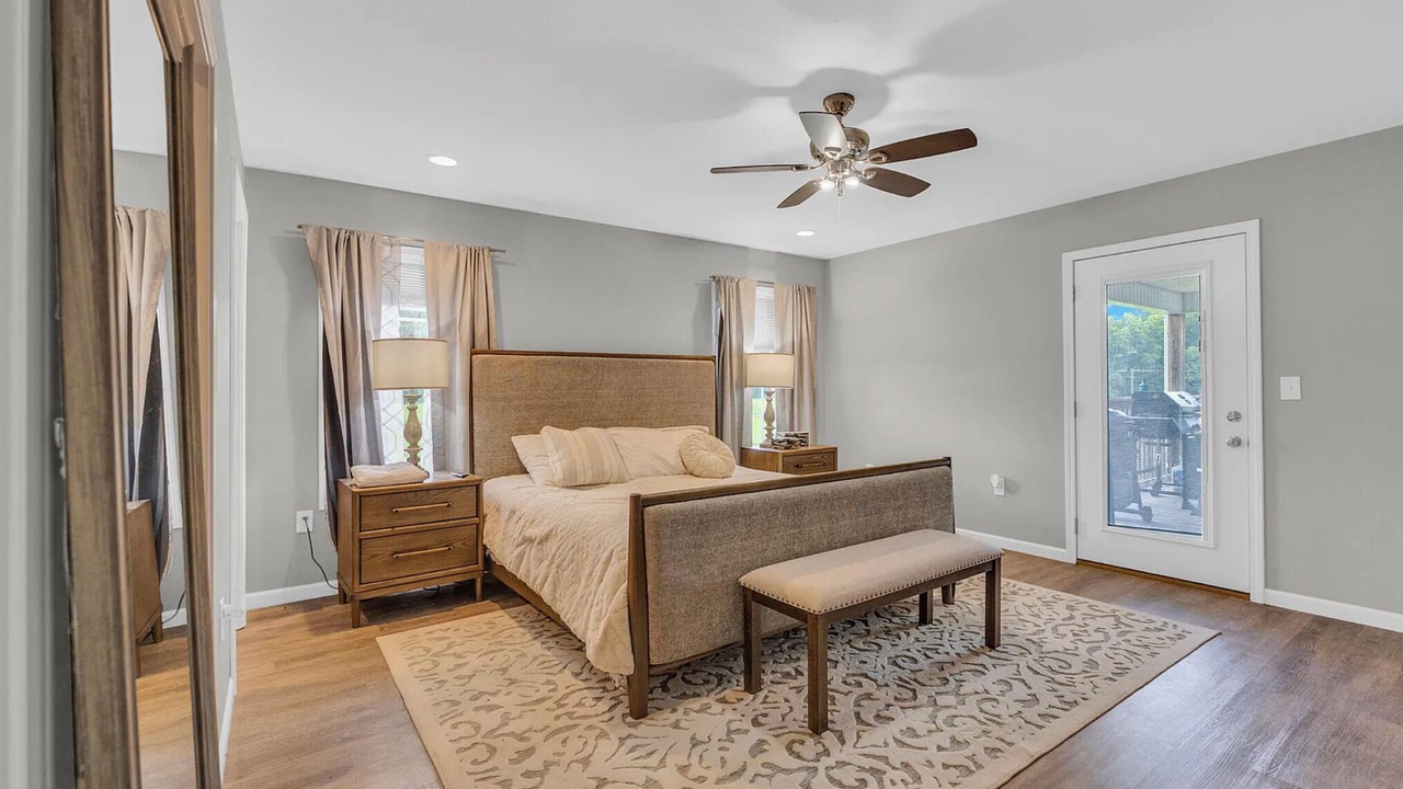 Photo of Bedroom in Jamestown