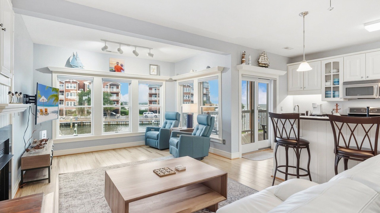 Photo of Livingroom in Manteo