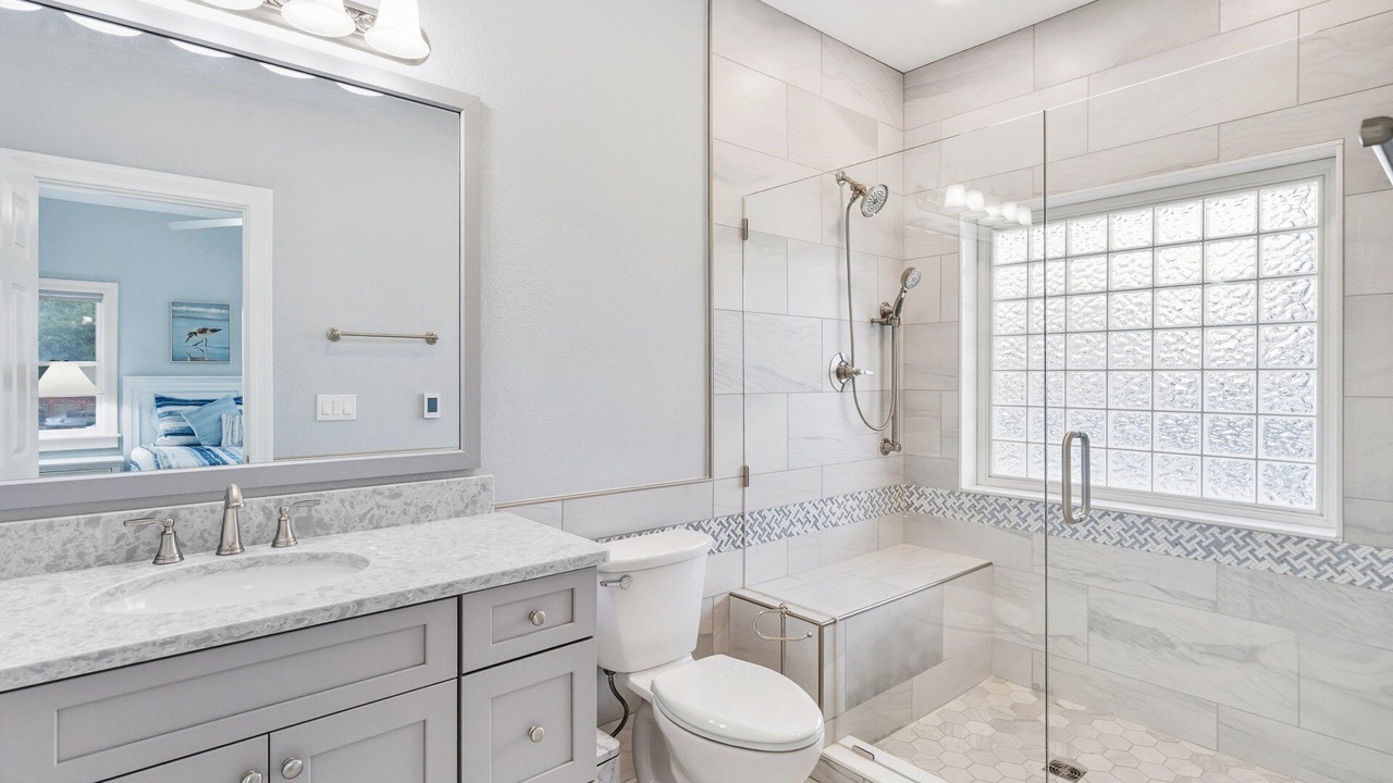 Photo of Bathroom in Manteo