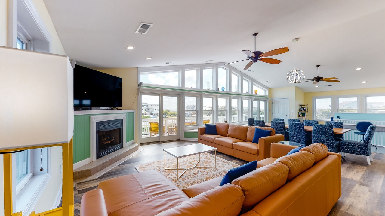 Photo of Livingroom in Southern Shores