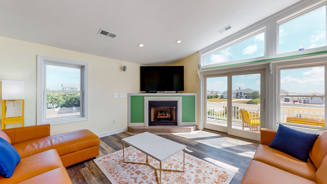 Photo of Livingroom in Southern Shores