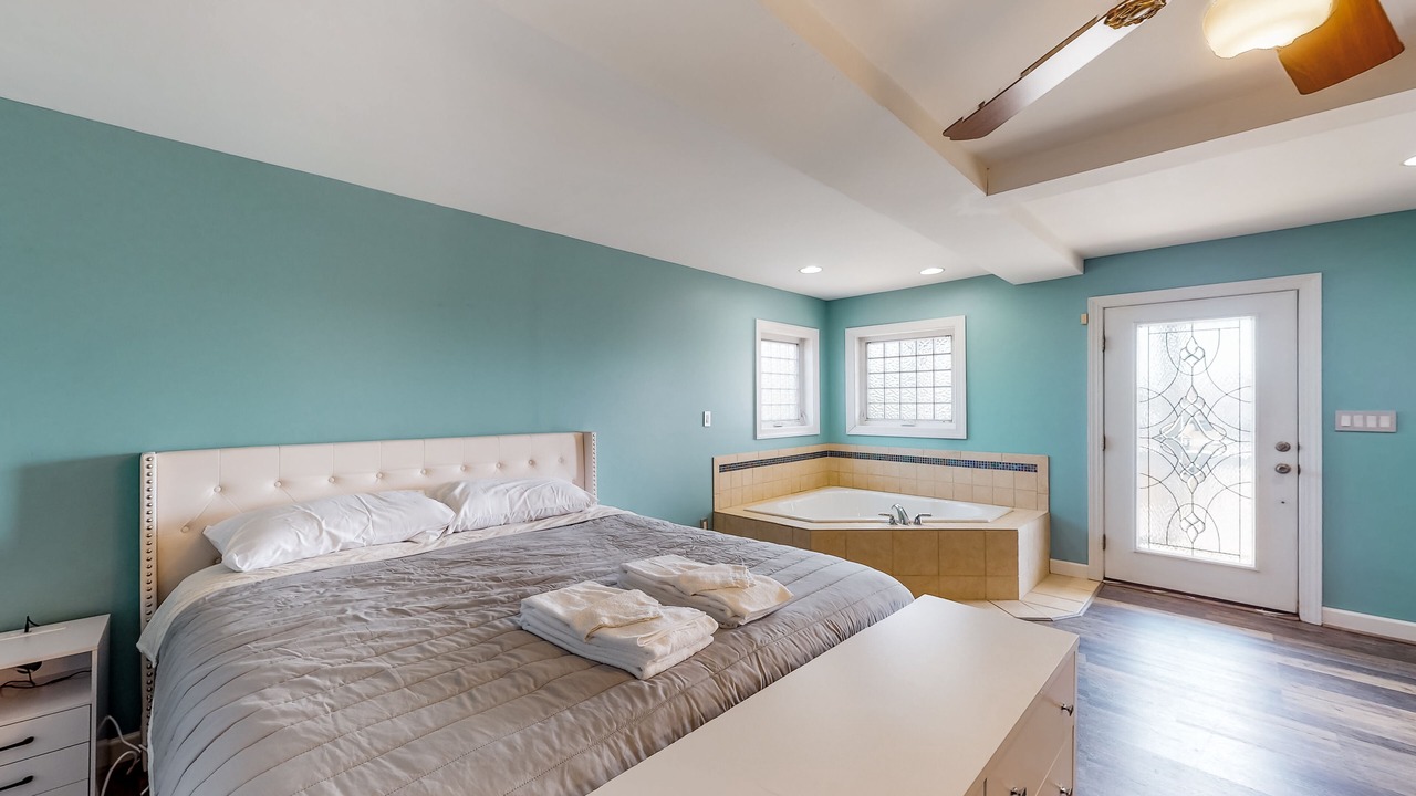 Photo of Bedroom in Southern Shores