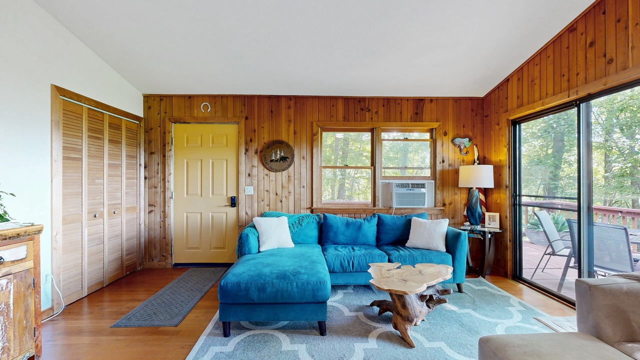 Photo of Livingroom in Waynesville