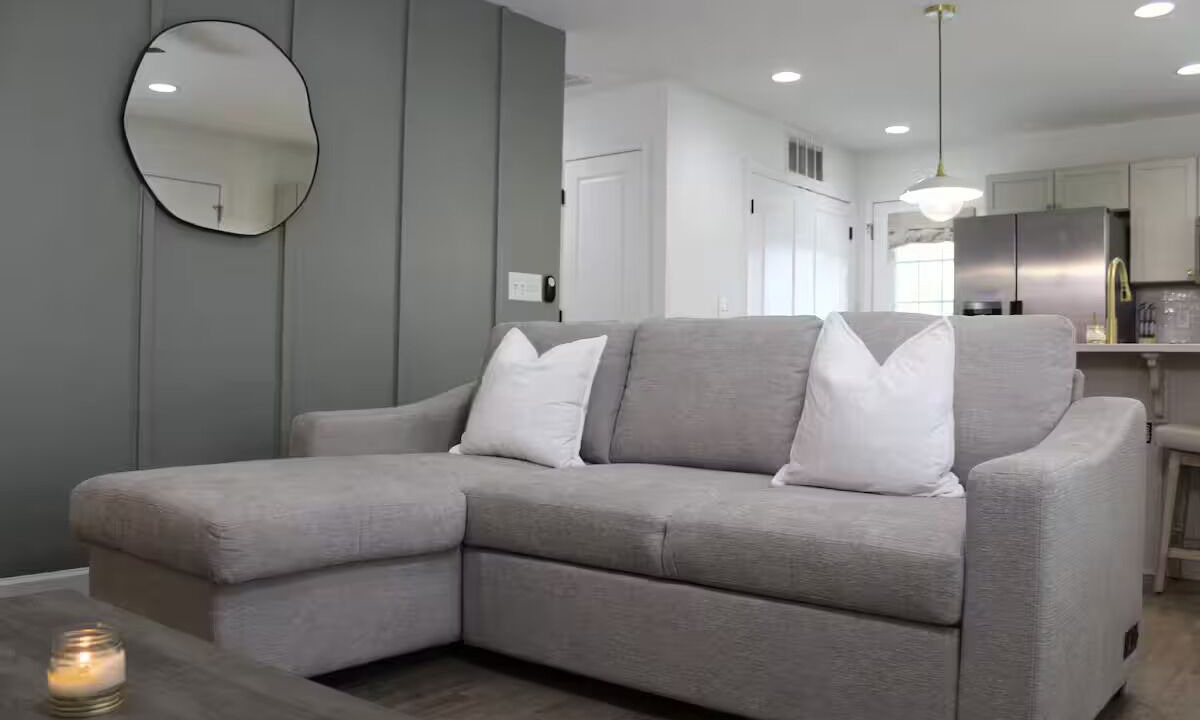 Photo of Livingroom in Burlington
