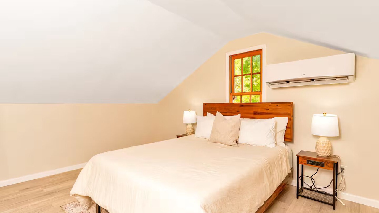 Photo of Bedroom in Trenton