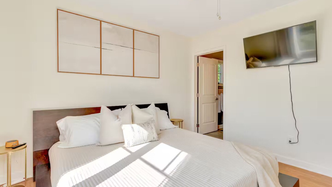 Photo of Bedroom in Trenton