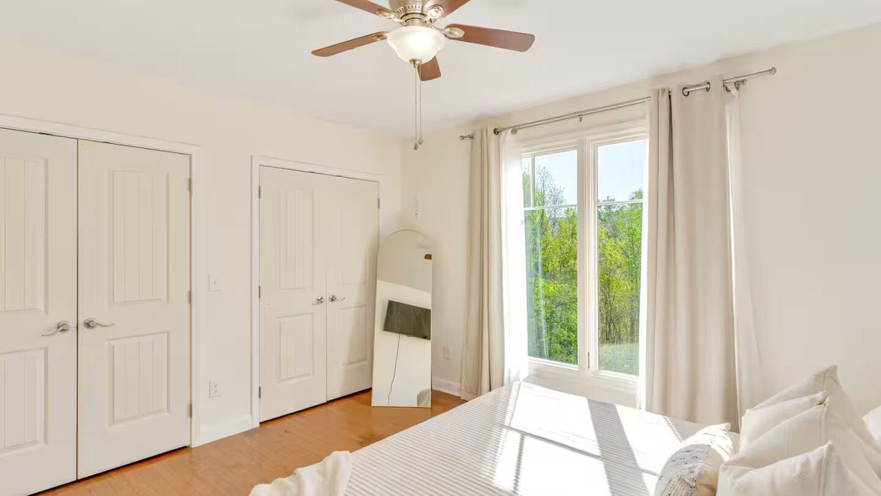 Photo of Bedroom in Trenton
