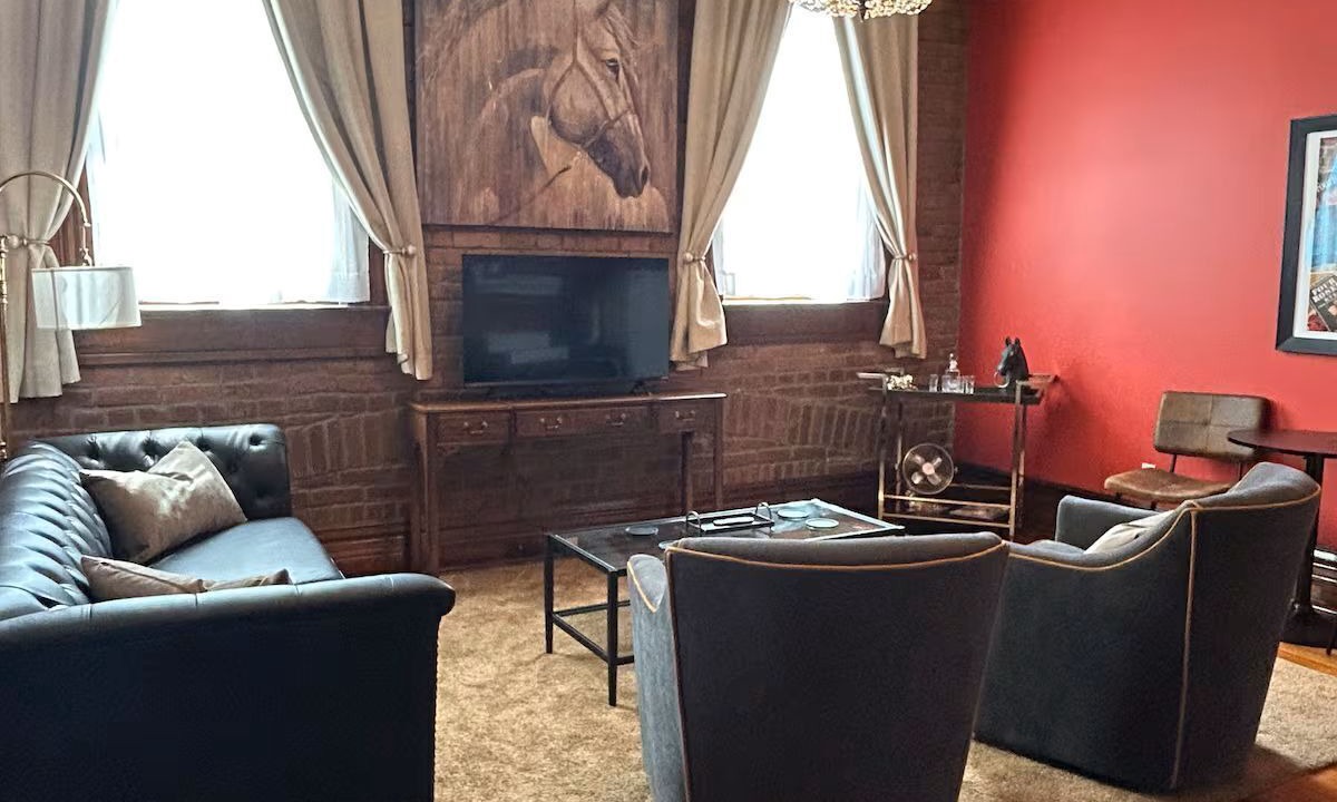 Photo of Livingroom in Lawrenceburg