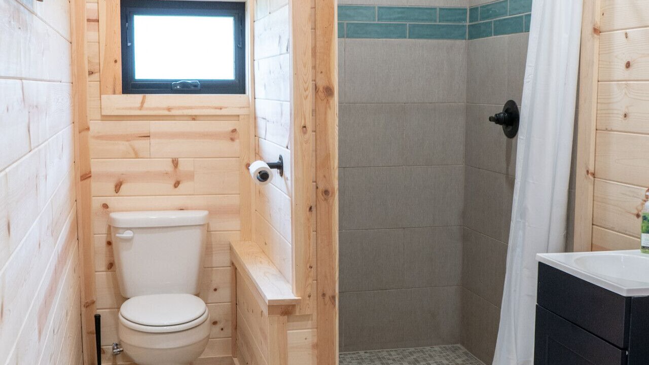 Photo of Bathroom in Lawrenceburg
