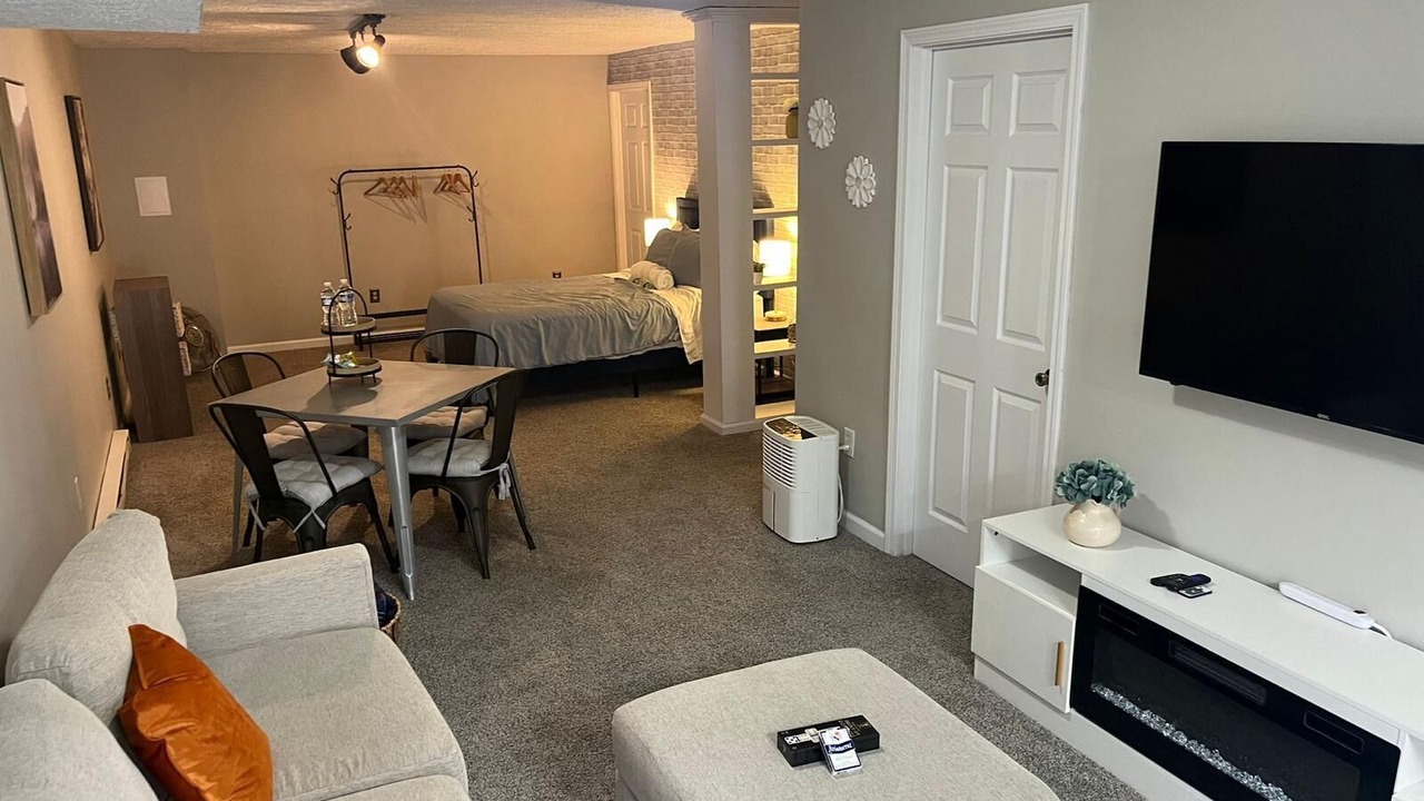 Photo of Livingroom in Radford