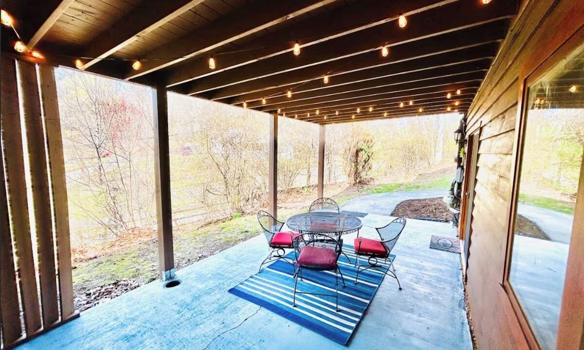 Photo of Outdoor in Radford
