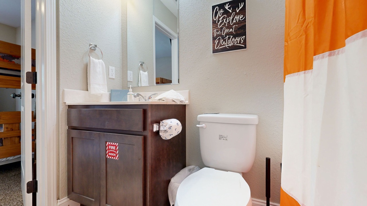 Photo of Bathroom in Lakeside Estates