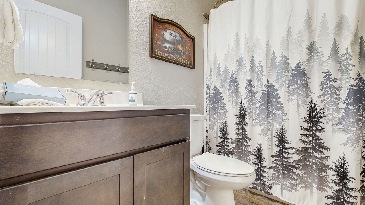 Photo of Bathroom in Lakeside Estates