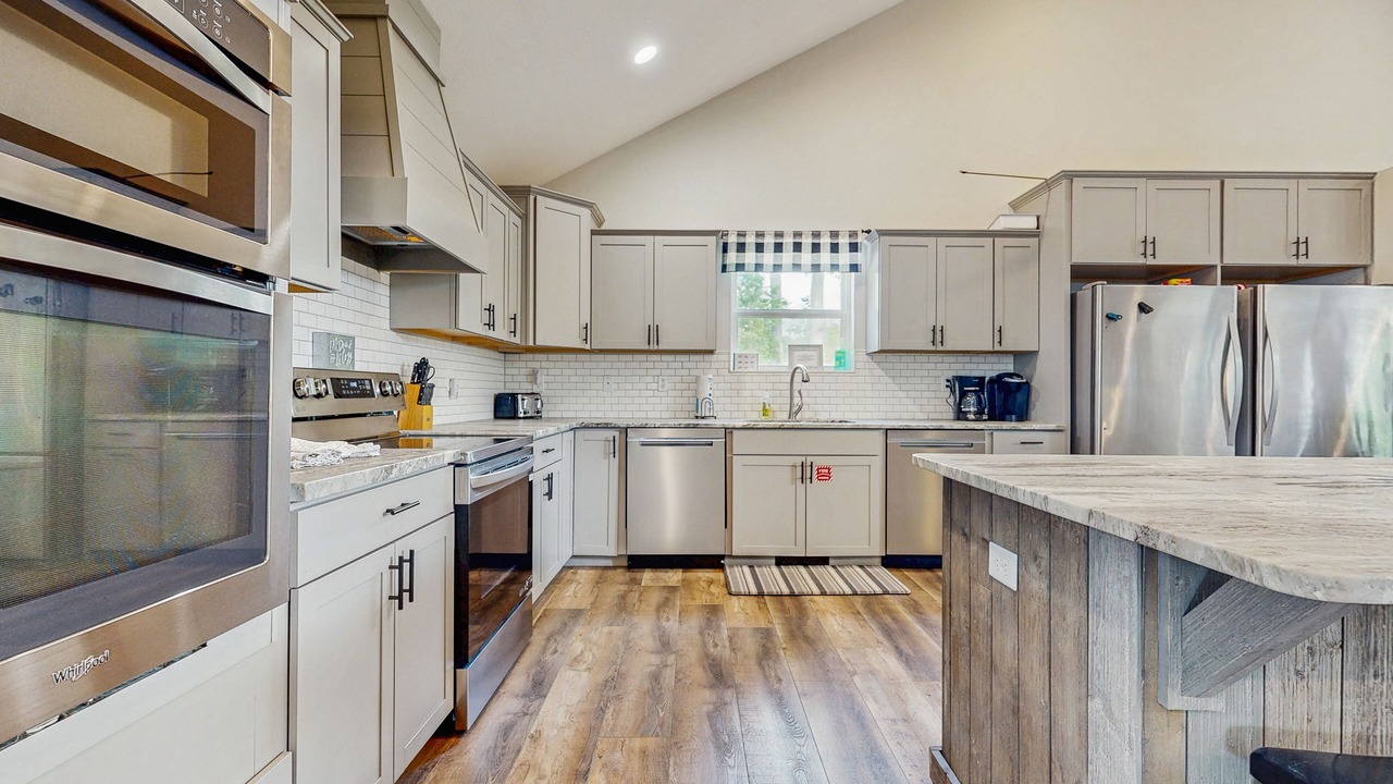 Photo of Kitchen in Lakeside Estates