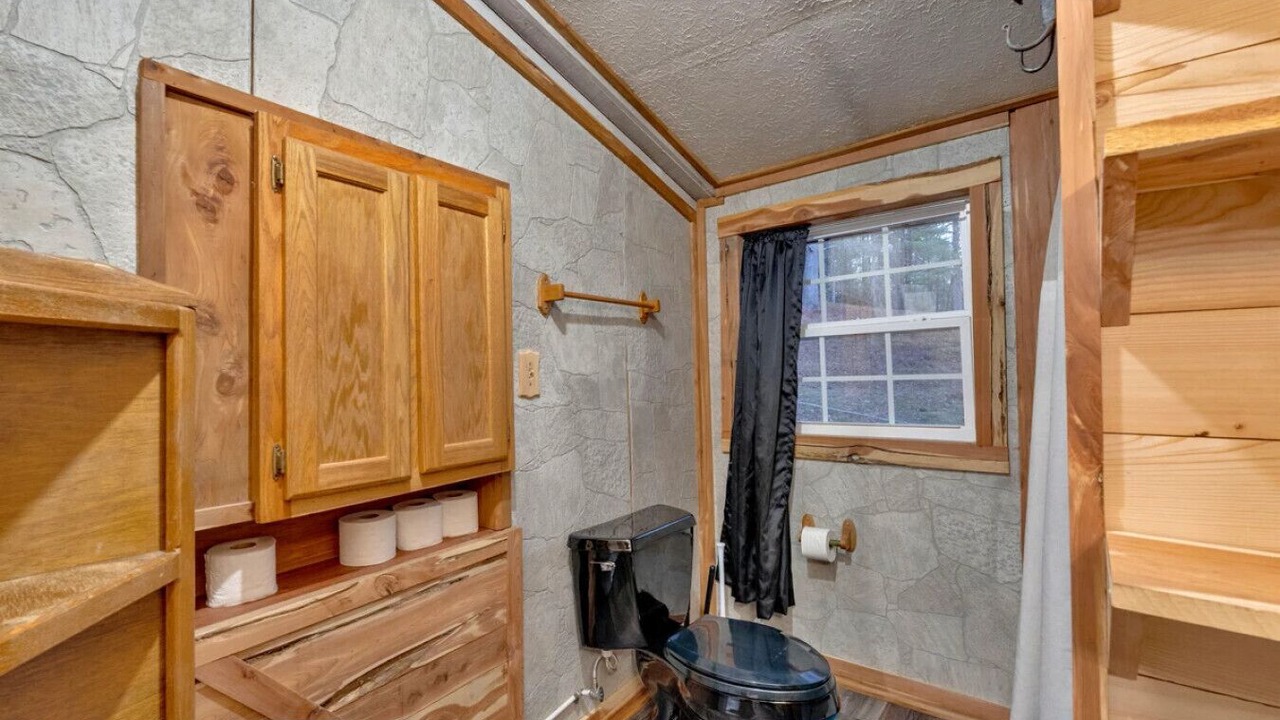 Photo of Bathroom in Jamestown