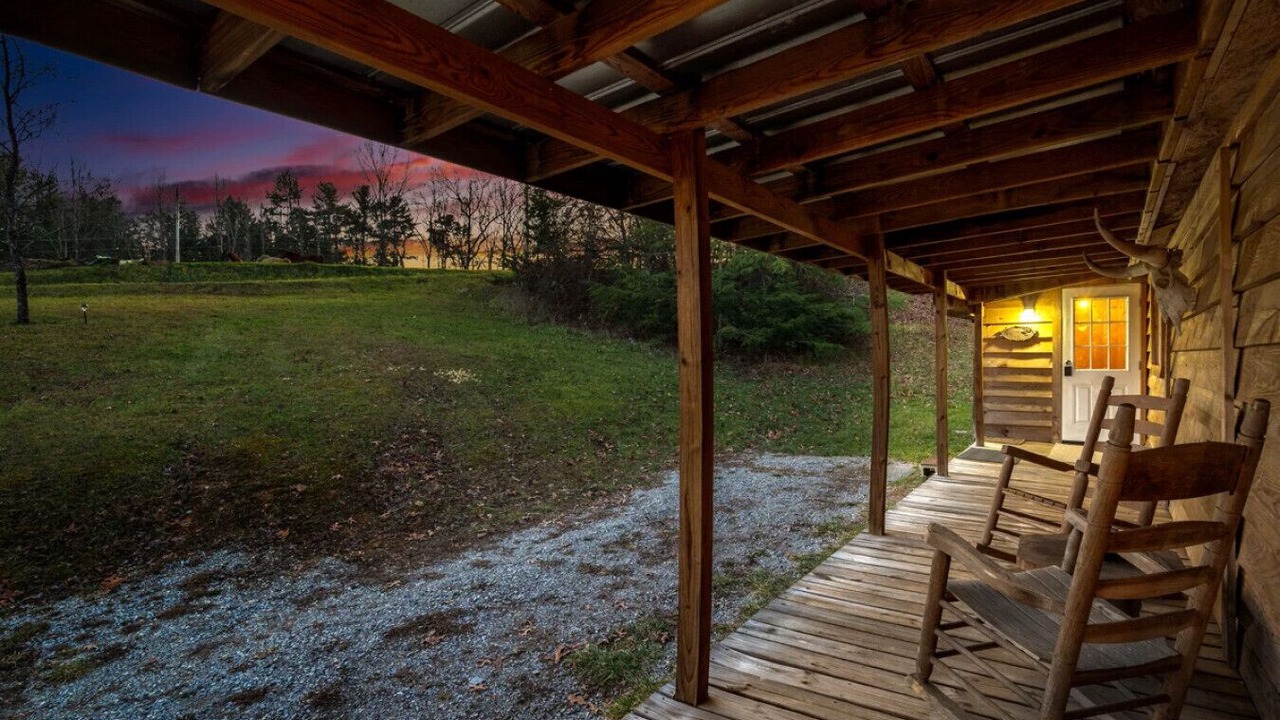 Photo of Patio Balcony in Jamestown