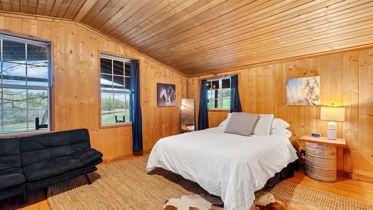 Photo of Bedroom in Jamestown