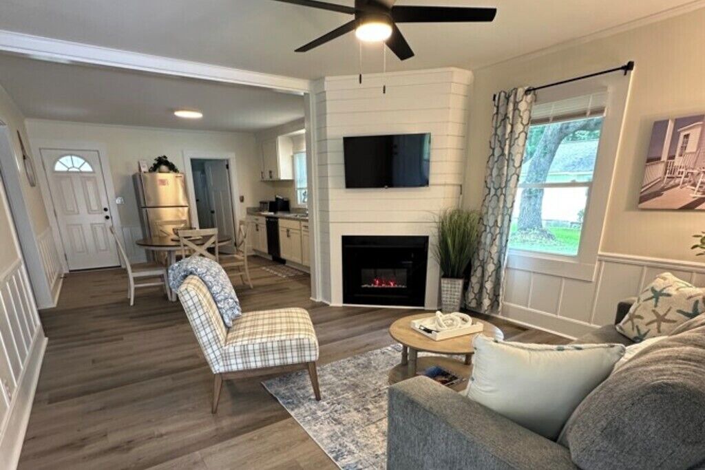 Photo of Livingroom in Myrtle Grove