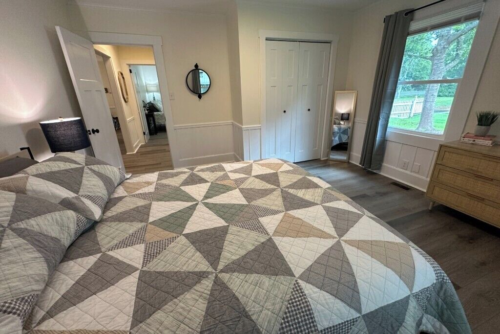 Photo of Bedroom in Myrtle Grove