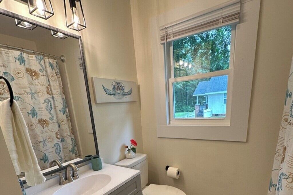 Photo of Bathroom in Myrtle Grove