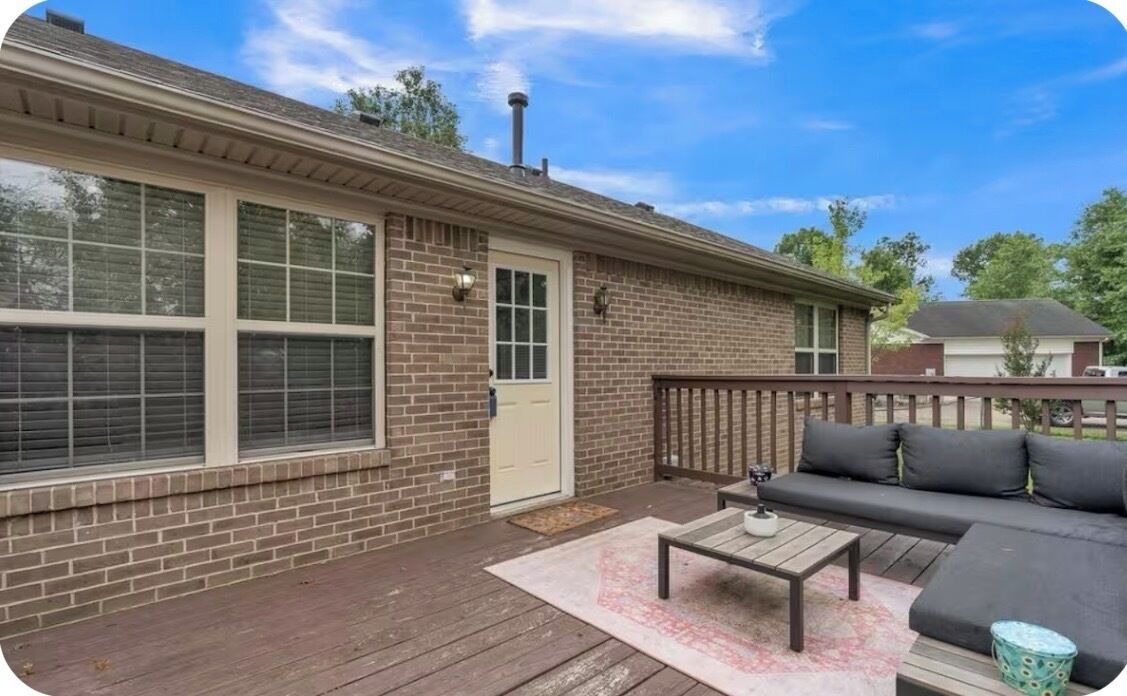 Photo of Patio Balcony in Shepherdsville