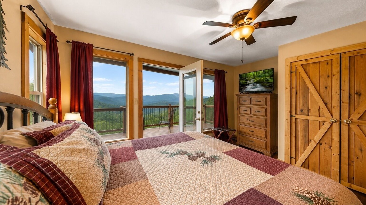 Photo of Bedroom in Smoky Mountains