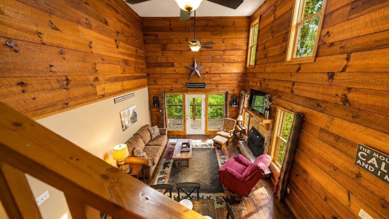 Photo of Livingroom in Smoky Mountains