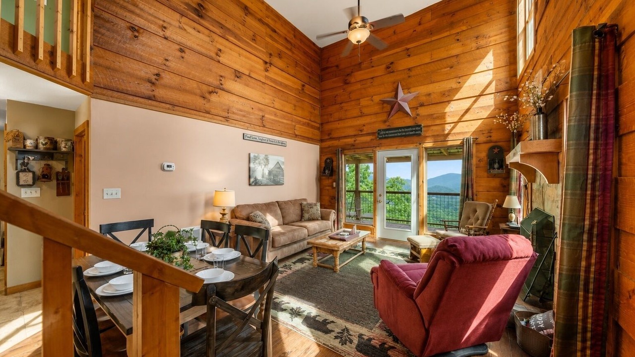 Photo of Livingroom in Smoky Mountains
