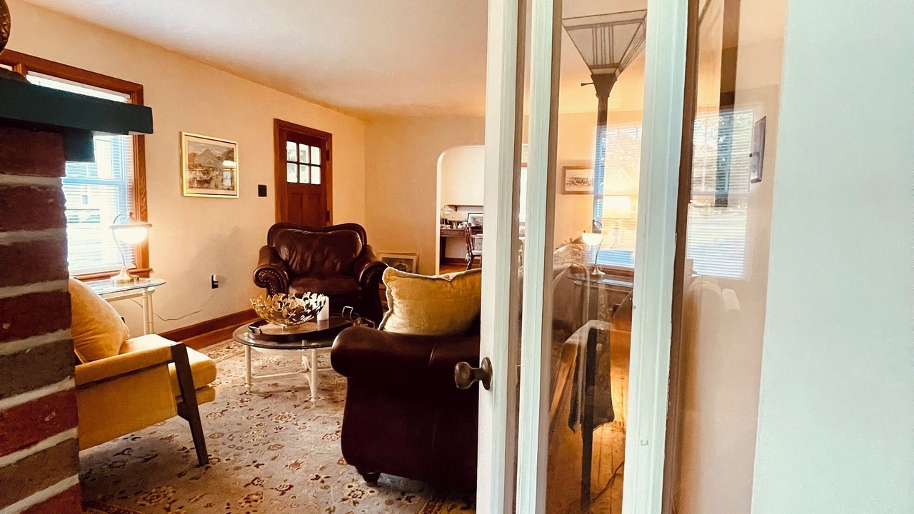 Photo of Livingroom in Edinburg