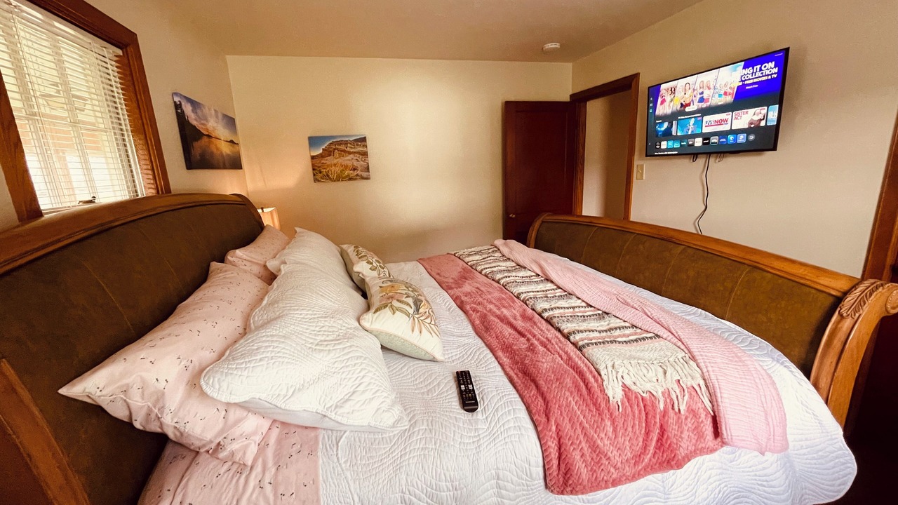 Photo of Bedroom in Edinburg