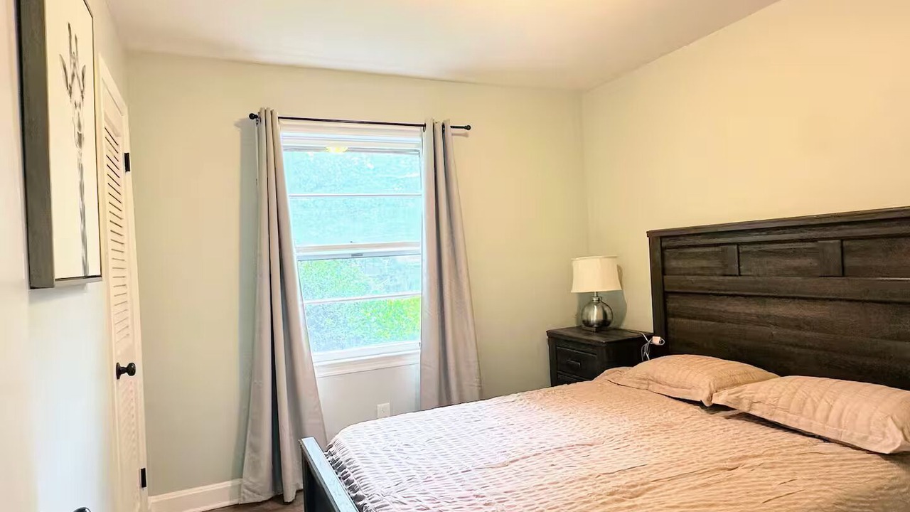 Photo of Bedroom in Huntersville