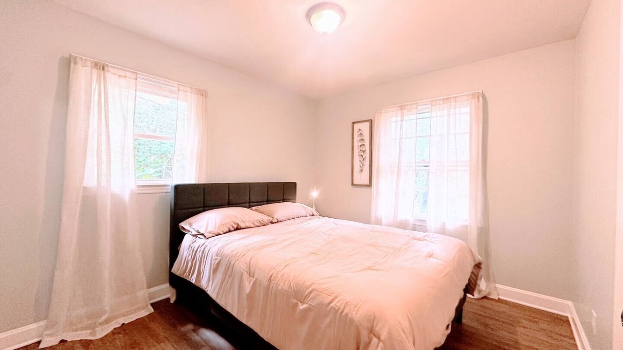 Photo of Bedroom in Huntersville