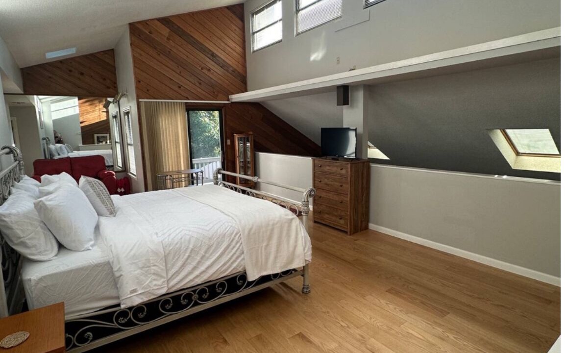 Photo of Bedroom in Bronston