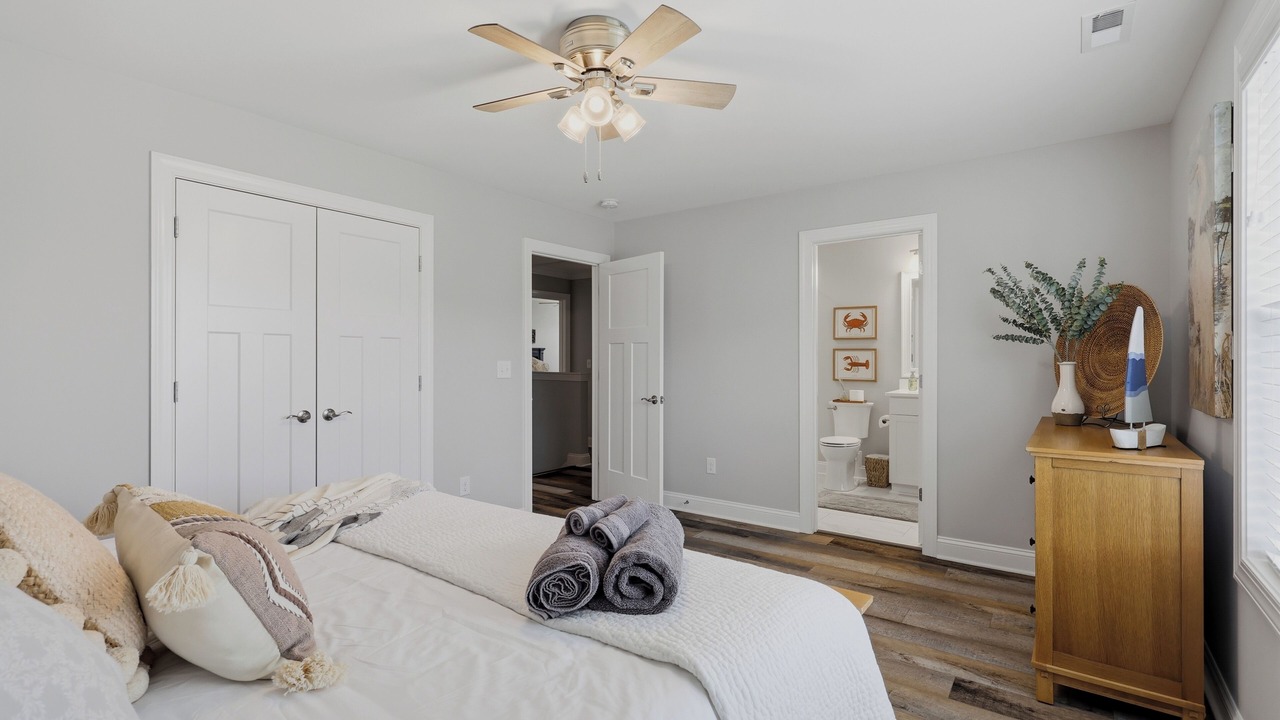Photo of Bedroom in Silver Lake