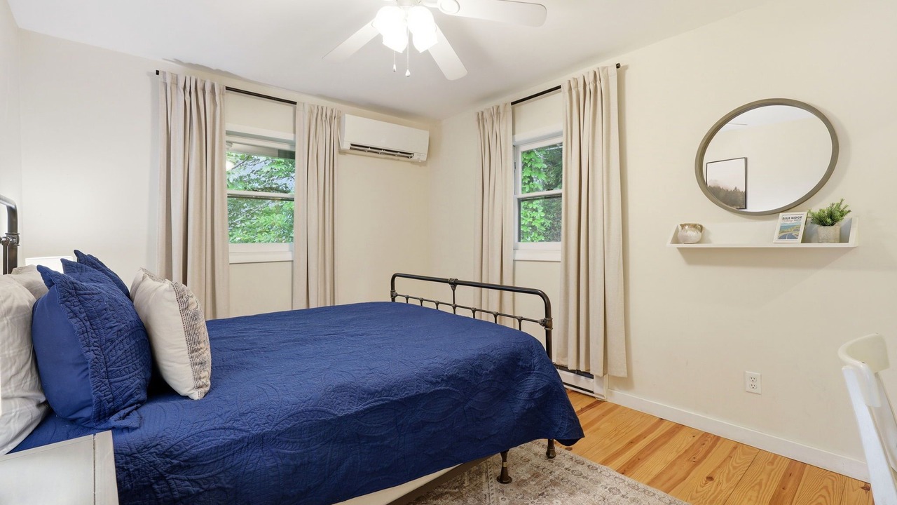 Photo of Bedroom in Mill Ridge
