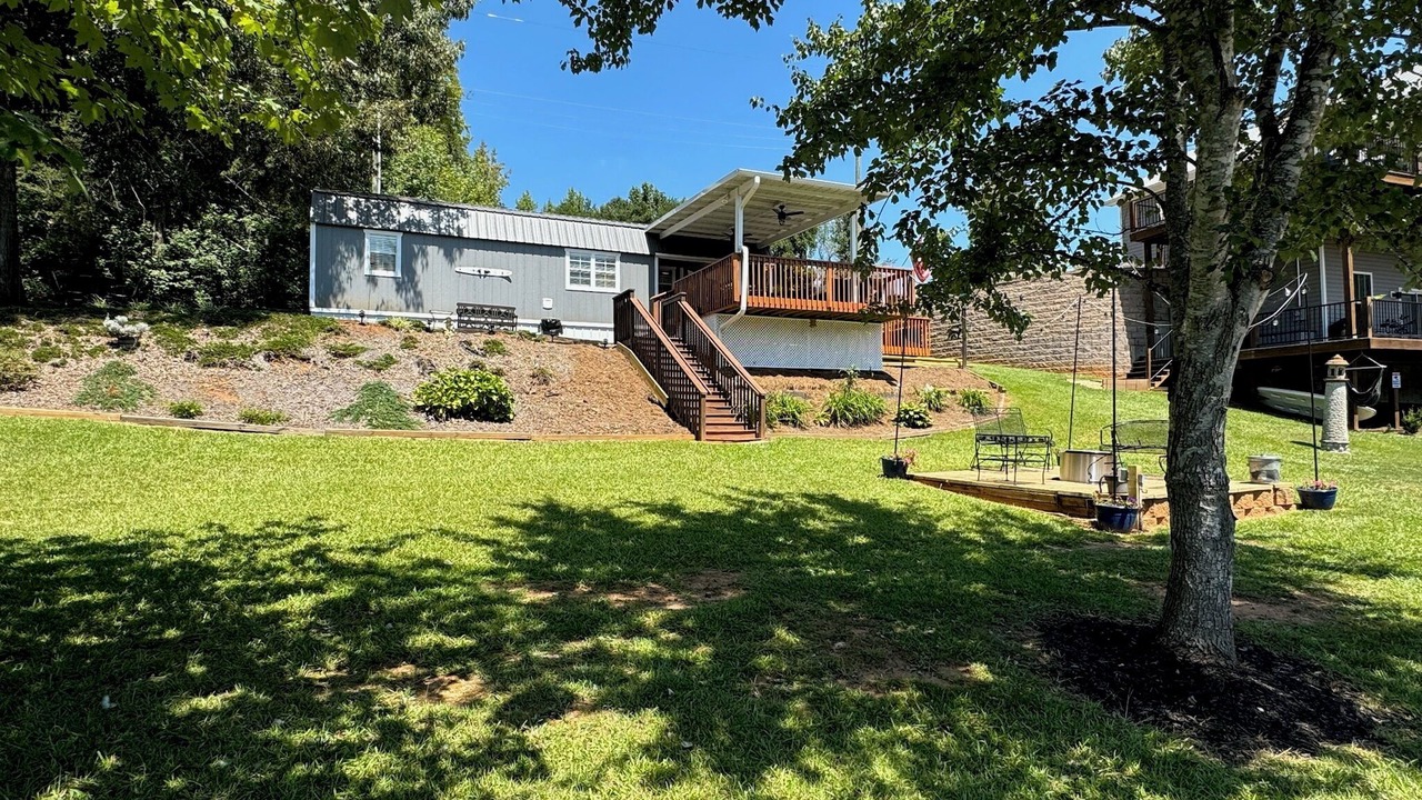 Photo of Outdoor in Lyman