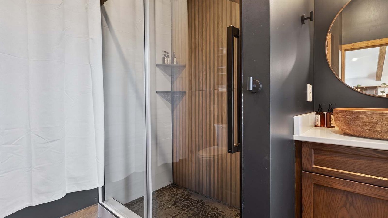 Photo of Bathroom in Saluda