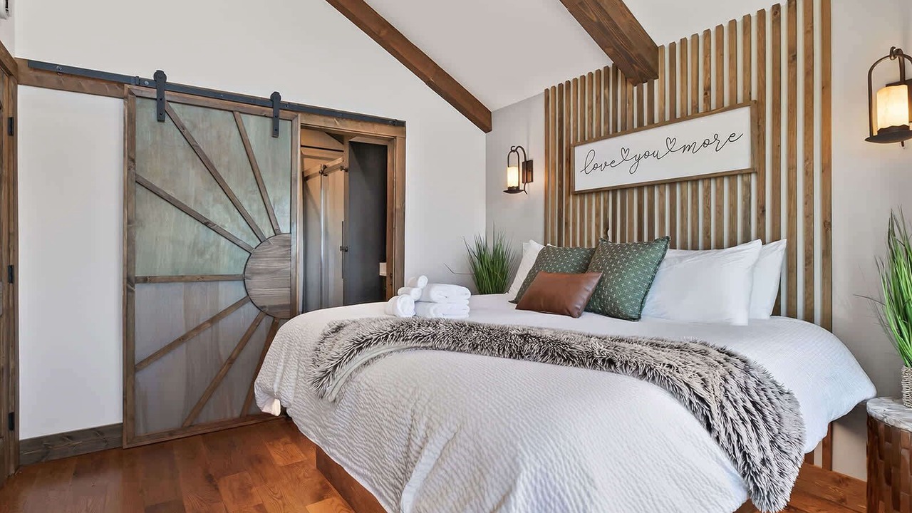 Photo of Bedroom in Saluda