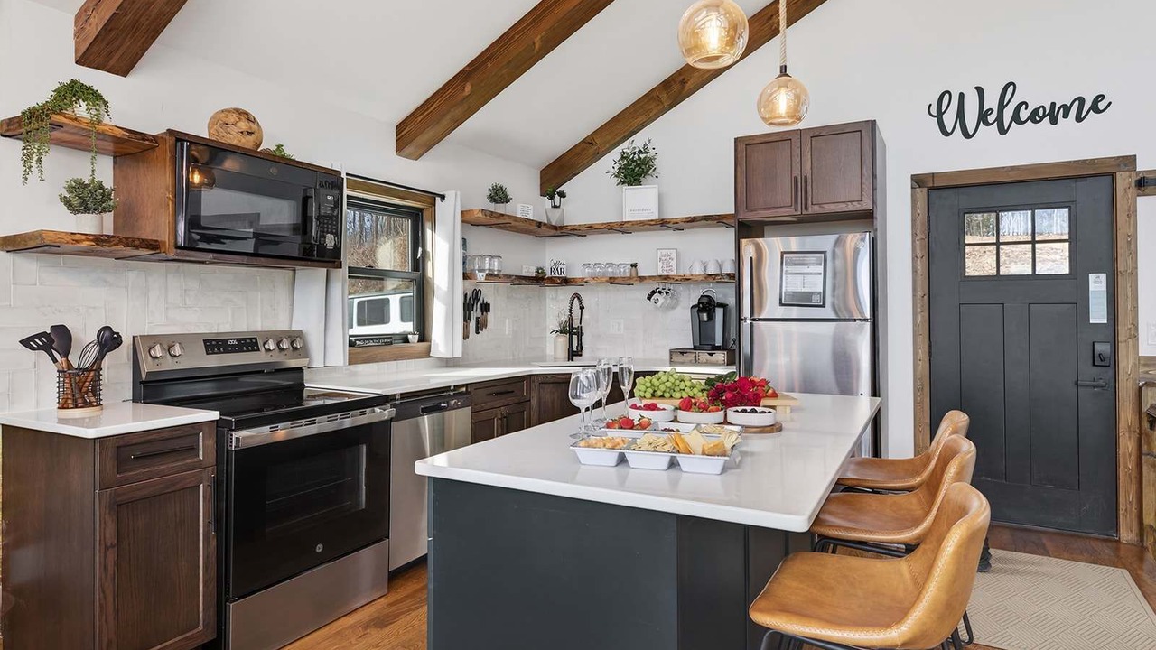 Photo of Kitchen in Saluda