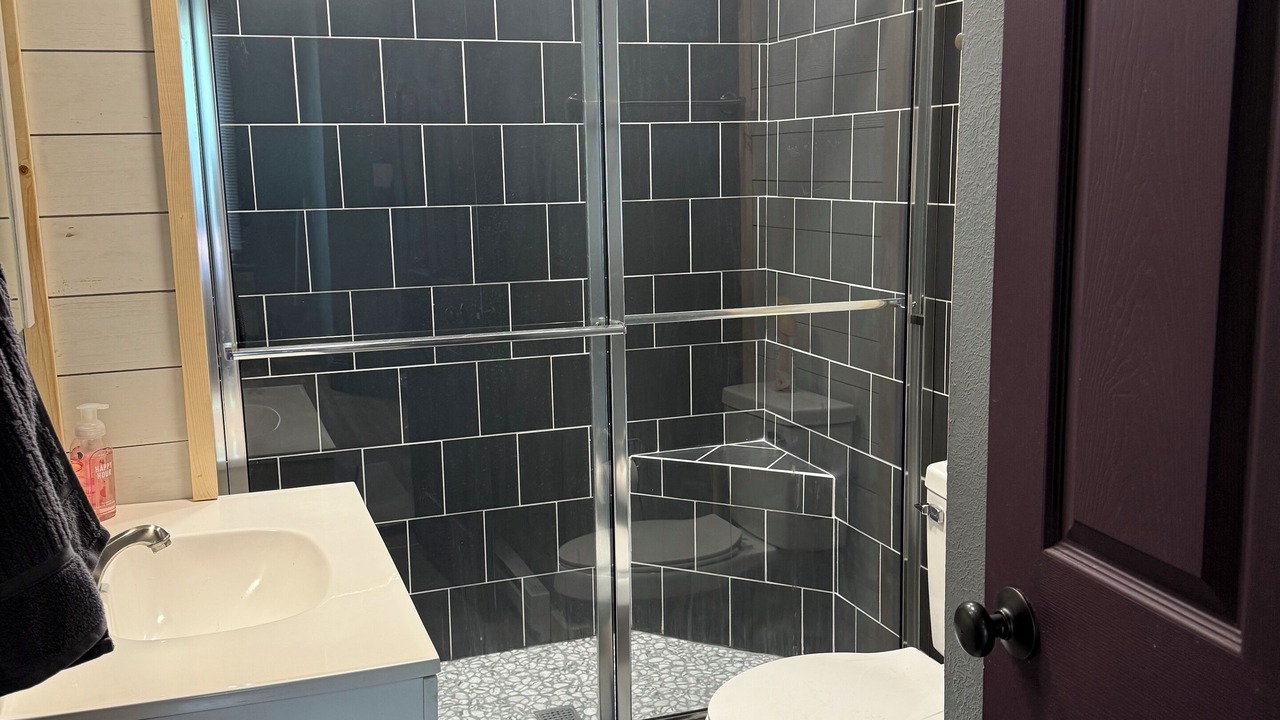 Photo of Bathroom in Rainelle