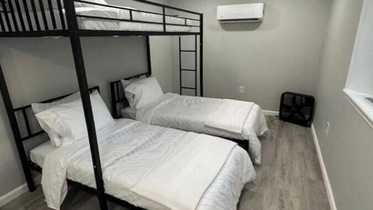 Photo of Bedroom in Bronston