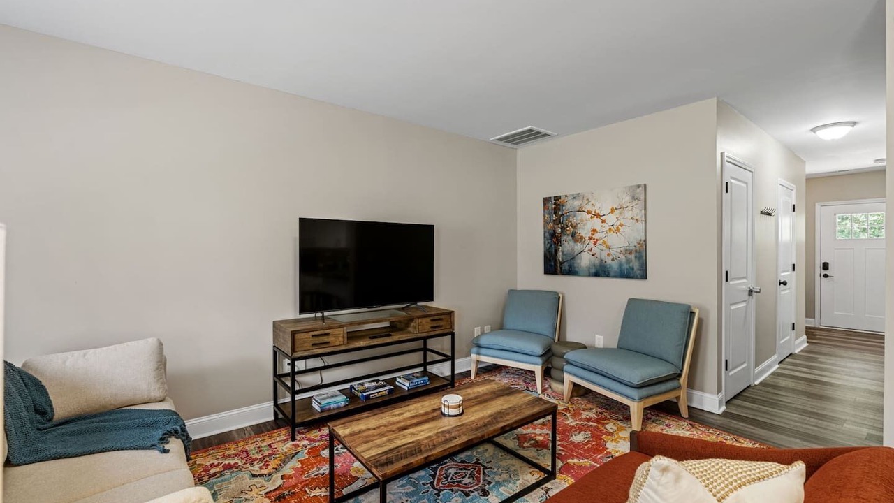 Photo of Bedroom in Taylors